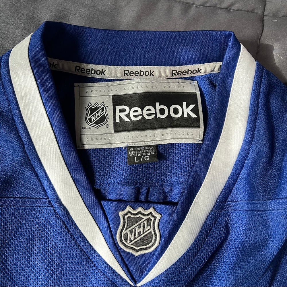 Vancouver Canucks Jersey - Picture 2 of 3